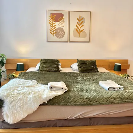 Apartament Tina - Old Town, Ac, Free Private Parking