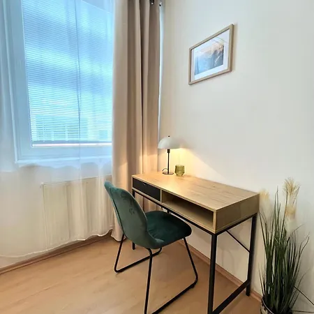 Tina - Old Town, Ac, Free Private Parking *