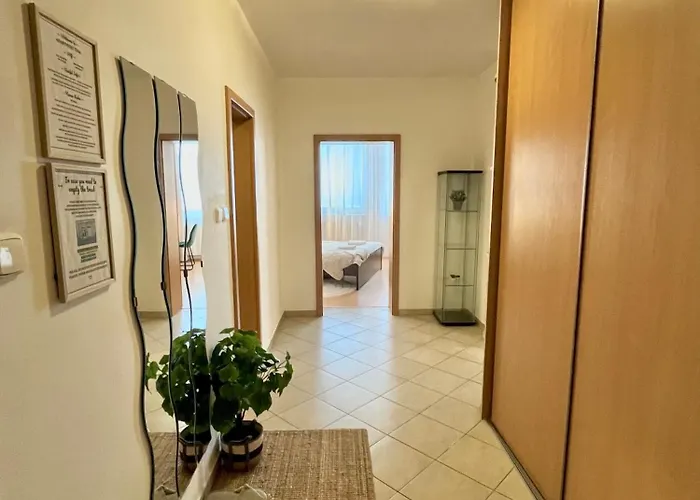 Apartmán Tina - Old Town, Ac, Free Private Parking Bratislava