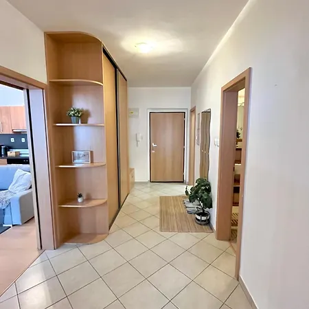 Tina - Old Town, Ac, Free Private Parking Appartamento *