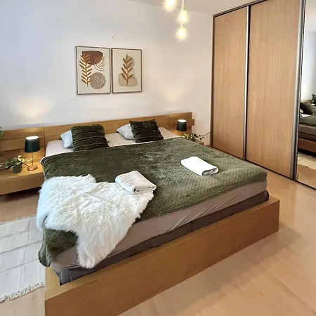 Tina - Old Town, Ac, Free Private Parking Bratislava