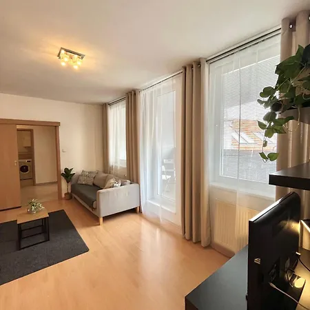 Tina - Old Town, Ac, Free Private Parking Bratislava